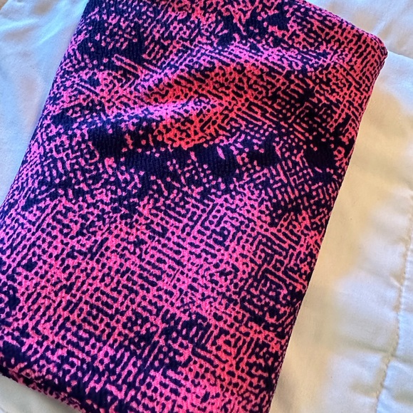 •NWT•M•UNIQUE HOT PINK PRINT CASSIE PENCIL SKIRT• - Picture 6 of 17